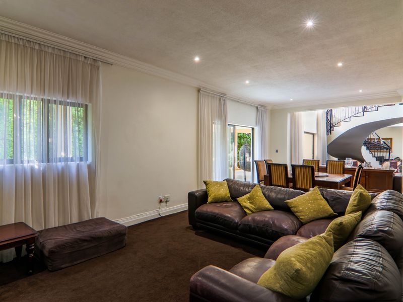 The Pinnacle of Luxury Living - Photo 7