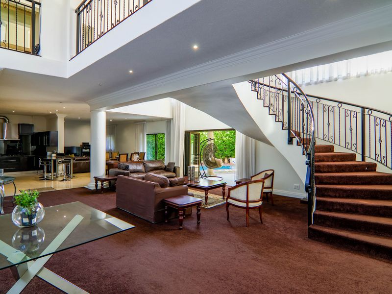 The Pinnacle of Luxury Living - Photo 3