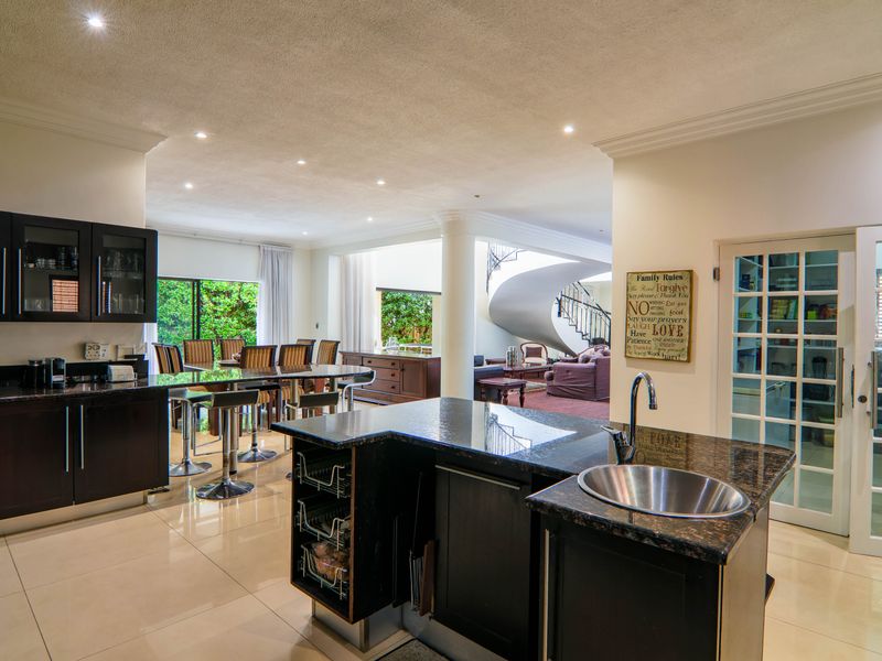 The Pinnacle of Luxury Living - Photo 10