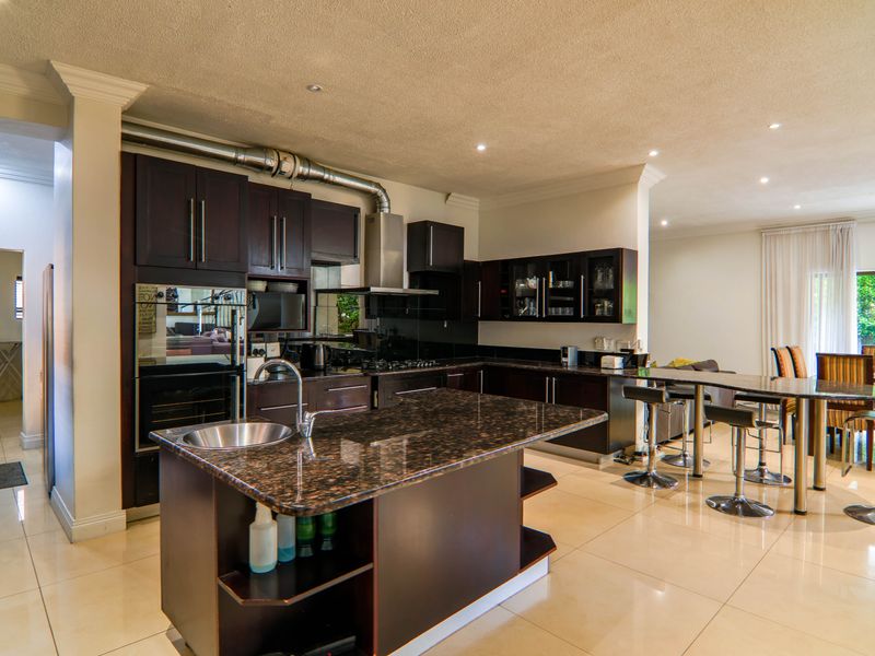 The Pinnacle of Luxury Living - Photo 8