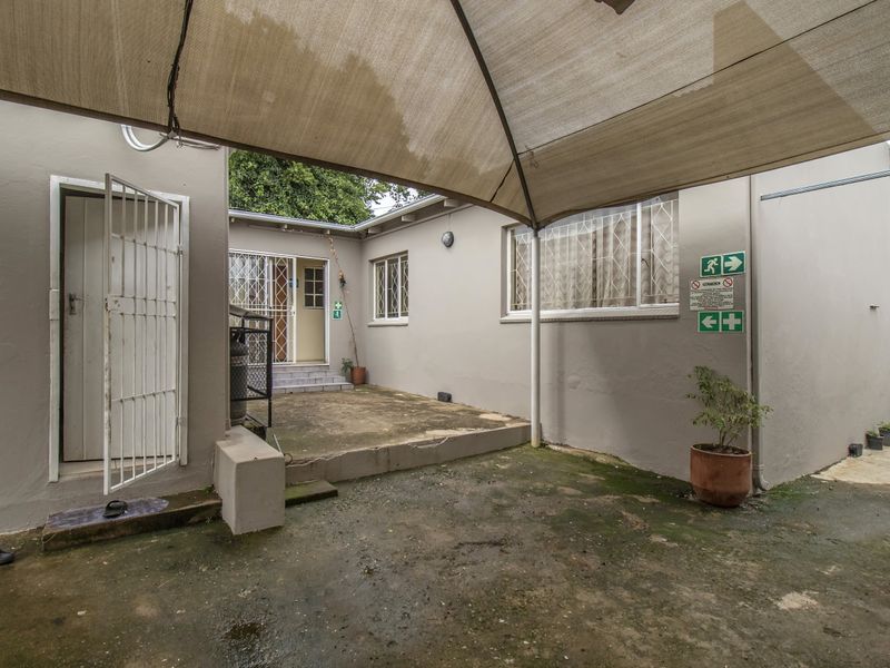 10 Bed NASFAS Acredited Student Accommodation For Sale - Photo 2