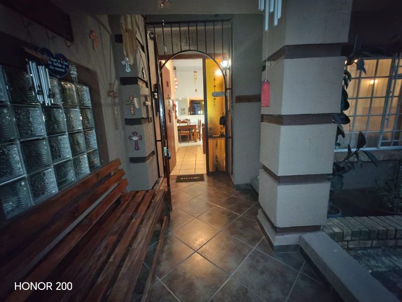 3 Bedroom House for Sale Sasolburg Ext 4 - Photo 9