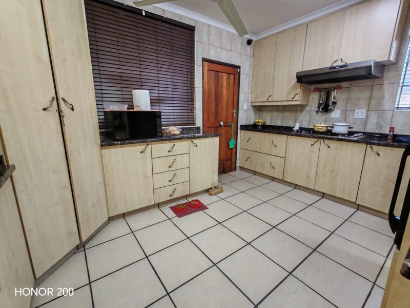 3 Bedroom House for Sale Sasolburg Ext 4 - Photo 3