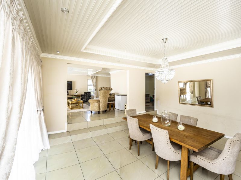 Exceptional Family Home with Income Potential on a Large Erf - Photo 8
