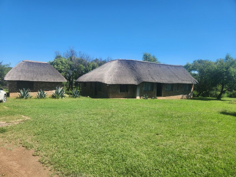 Tranquil Off-Grid Bushveld Retreat Between Dinokeng and Roodeplaat Dam - Photo 2