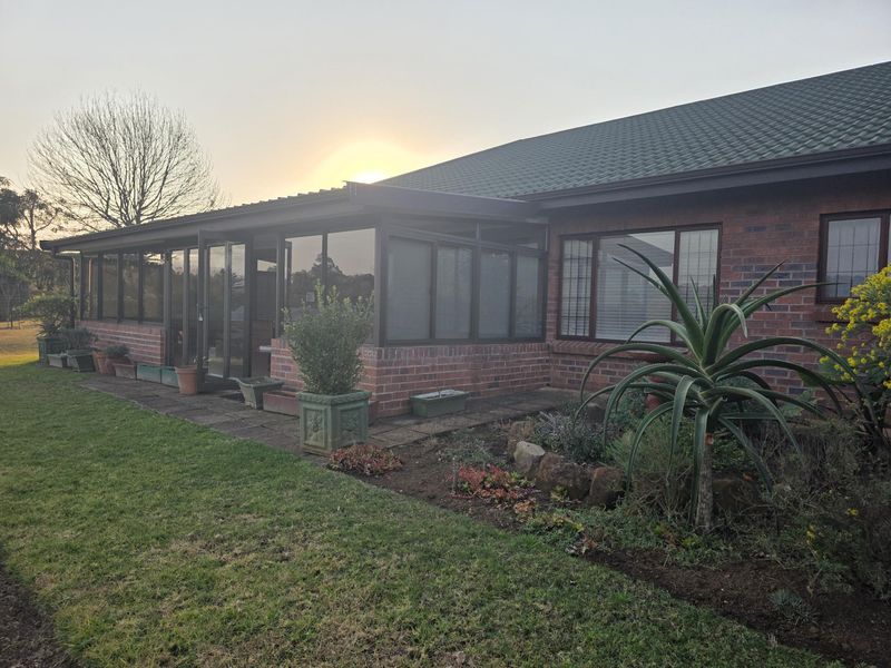 Pristine Property in Amber Lakes - Photo 2