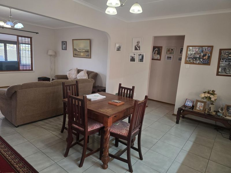 Pristine Property in Amber Lakes - Photo 9