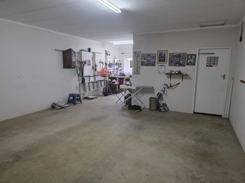 Pristine Property in Amber Lakes - Photo 6