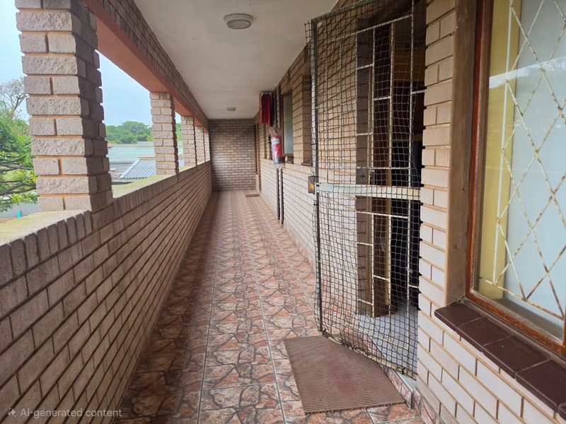 Charming flat for sale in  Umkomaas with ocean view - Photo 3