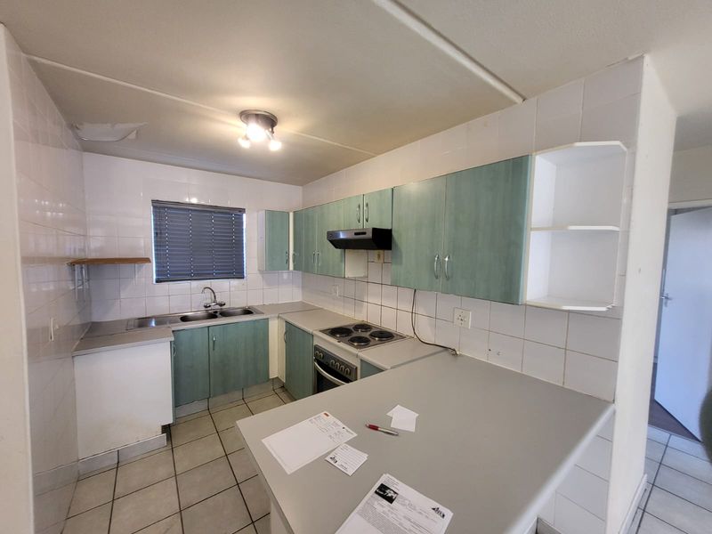 Modern 2-Bedroom Townhouse for Sale in Booysens – Stylish, Secure & Move-In Ready - Photo 1