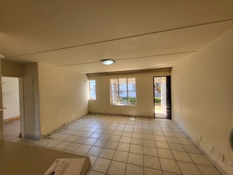 Modern 2-Bedroom Townhouse for Sale in Booysens – Stylish, Secure & Move-In Ready - Photo 6