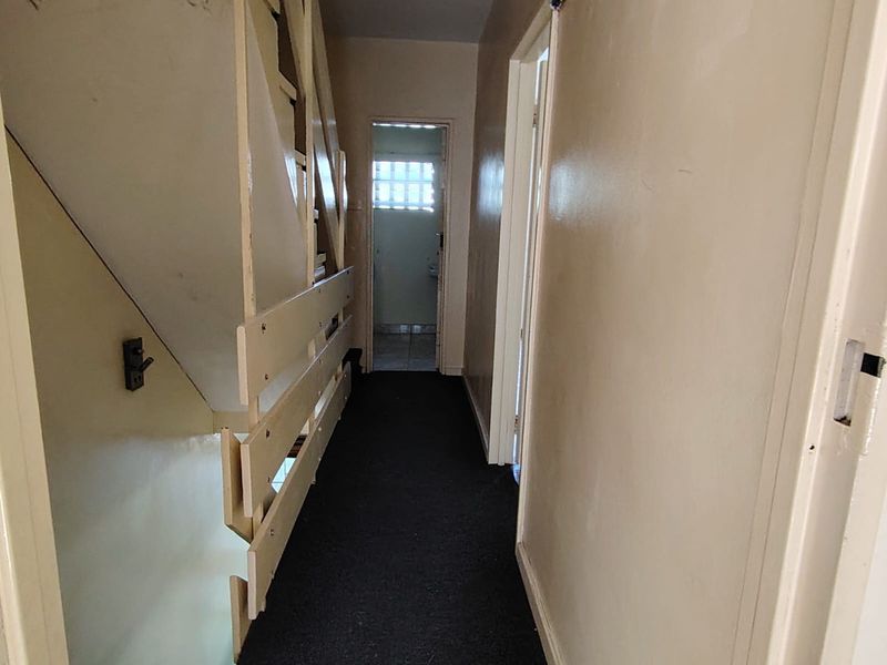 Spacious 4 Bedroom Townhouse To Let in Pelham - Photo 7