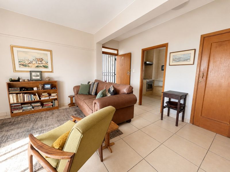 The Perfect Blend of Sea Views, Comfort & Convenience - Photo 5