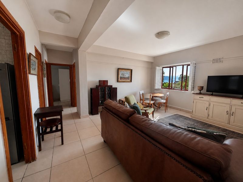 The Perfect Blend of Sea Views, Comfort & Convenience - Photo 3