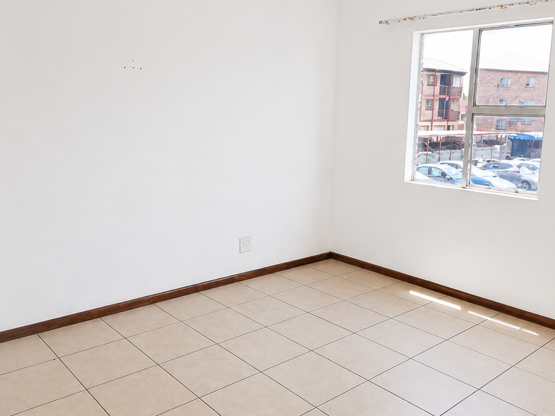 Your Perfect Home Awaits – Move-In Ready Apartment - Photo 3