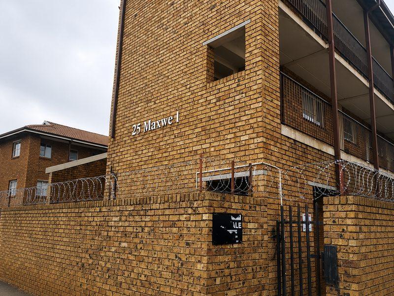 Your Perfect Home Awaits – Move-In Ready Apartment - Photo 6