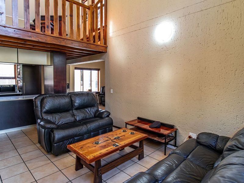 Duplex Loft Living with Super Sized Covered Rooftop Terrace - Photo 9