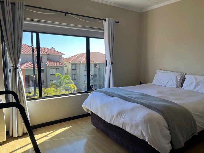 Stylish 3-Bedroom Double-Volume Home in Secure Solheim Complex - Photo 8