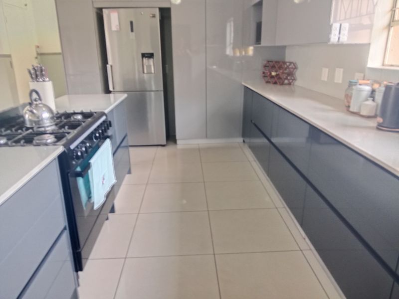 Stunning 4-bedroom Freehold home in Verwoerdpark, Alberton—perfect for families seeking comfort! - Photo 5