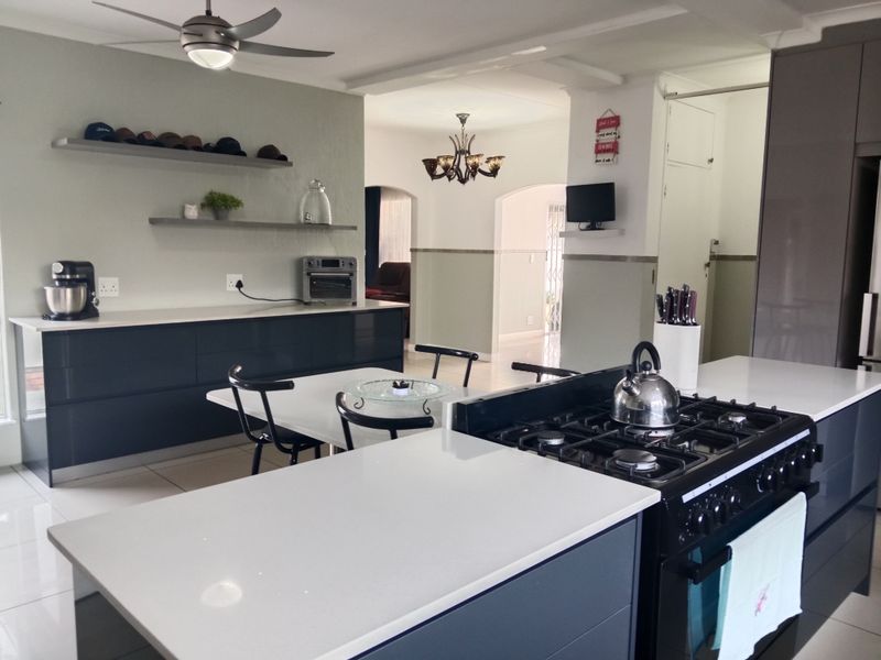 Stunning 4-bedroom Freehold home in Verwoerdpark, Alberton—perfect for families seeking comfort! - Photo 4