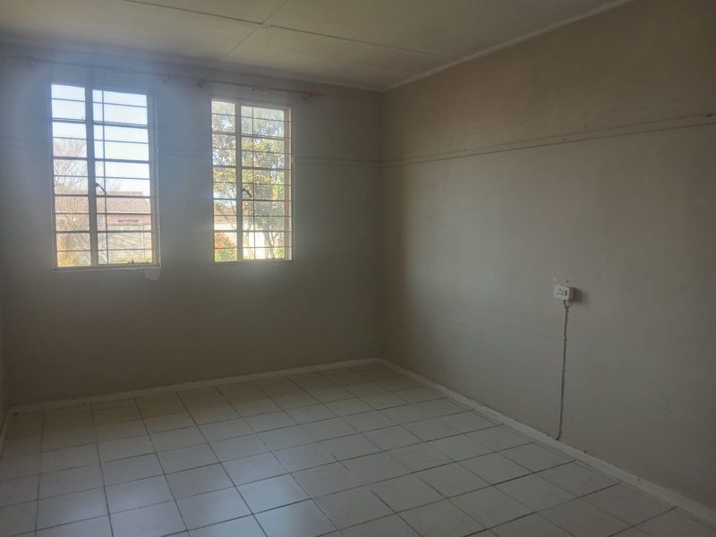 Comfortable Living at a Comfortable Price - Photo 5