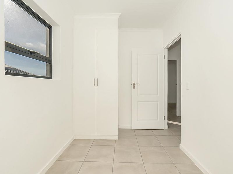FIRST FLOOR | 2 BEDROOM UNIT | SEA BREEZE VILLAGE - Photo 10