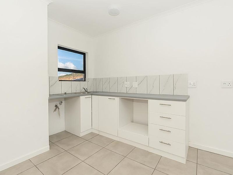 FIRST FLOOR | 2 BEDROOM UNIT | SEA BREEZE VILLAGE - Photo 7