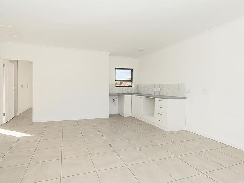 FIRST FLOOR | 2 BEDROOM UNIT | SEA BREEZE VILLAGE - Photo 2