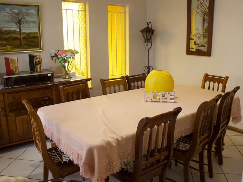 Beautiful 4 Bedroom house in Edleen - Photo 5
