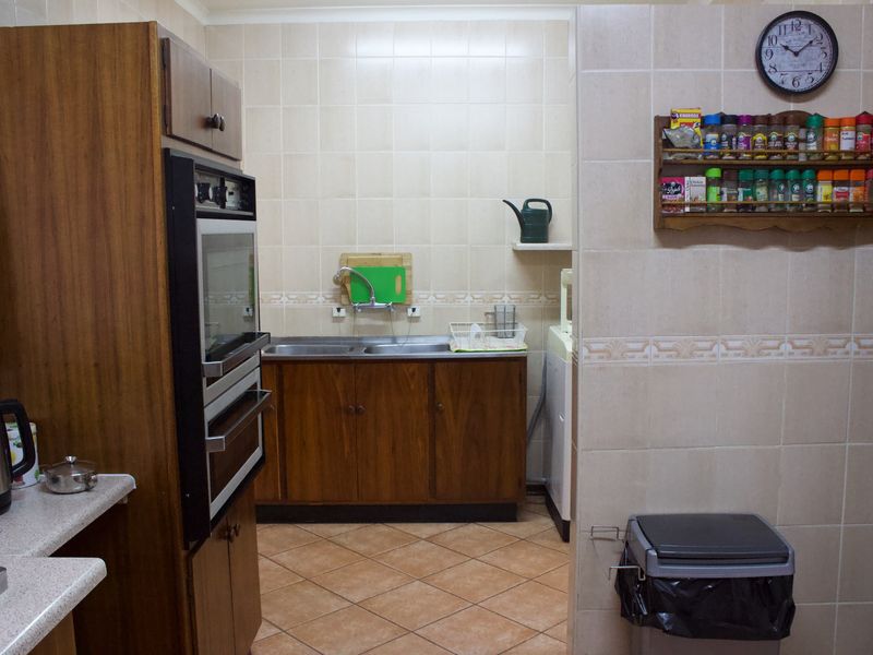 Beautiful 4 Bedroom house in Edleen - Photo 7