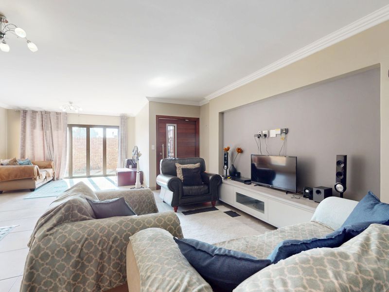 Secure Estate Living... A Place You'll Love to Call Home. - Photo 4