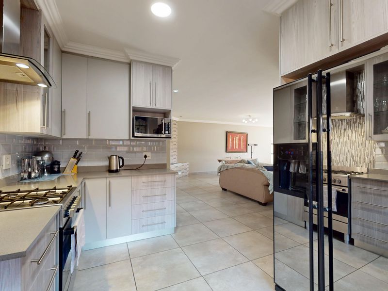 Secure Estate Living... A Place You'll Love to Call Home. - Photo 10