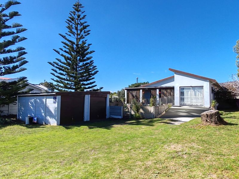 House For Sale In Gansbaai - Photo 1
