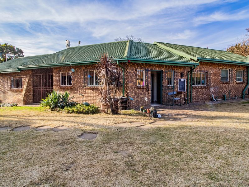 Off-the-Grid Living with Income Potential -Tranquil – Low Maintenance!!! - Photo 3