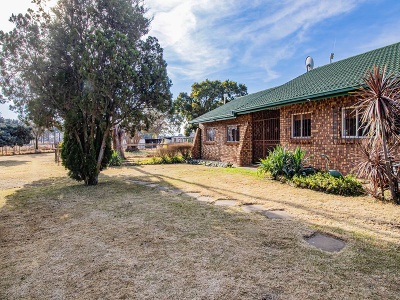 Off-the-Grid Living with Income Potential -Tranquil – Low Maintenance!!! - Photo 6
