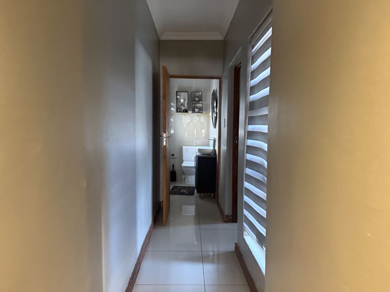 perfect for family living! - Photo 5