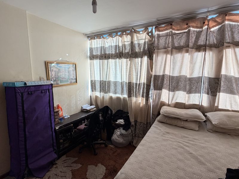 One bedroom apartment for sale in Mucklenuek Pretoria - Photo 7