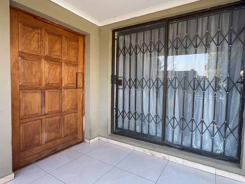 Spacious Family Living in This Beautiful 4-Bedroom Home - Photo 3