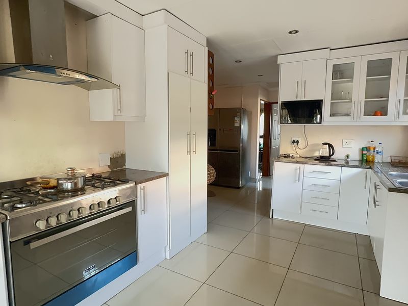 Spacious Family Living in This Beautiful 4-Bedroom Home - Photo 5