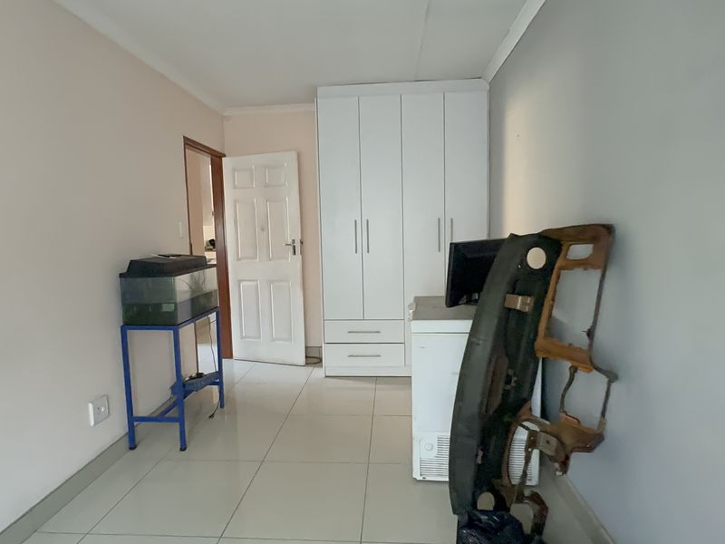 Spacious Family Living in This Beautiful 4-Bedroom Home - Photo 7