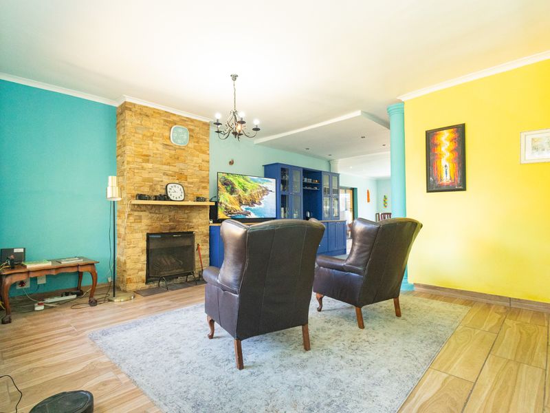 Stunning freestanding home in Wellway Park, Durbanville. Your dream home awaits! - Photo 2
