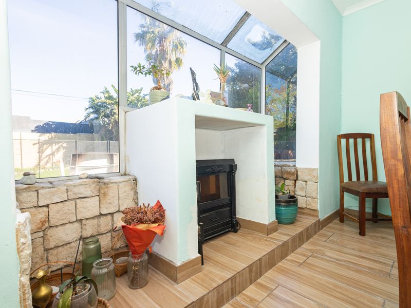 Stunning freestanding home in Wellway Park, Durbanville. Your dream home awaits! - Photo 8