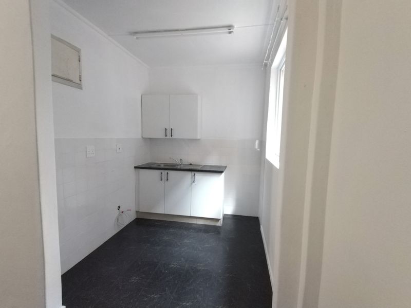 One Bedroom Durban Central - Photo 3
