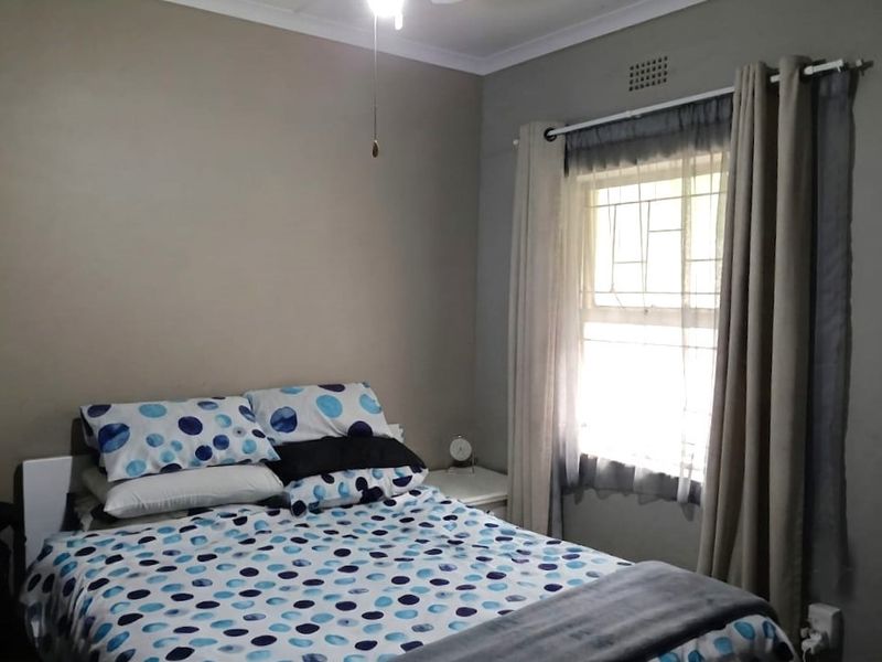 Charming & Private One-Bedroom Garden Cottage:  Perfect Pet-Friendly Retreat! - Photo 4