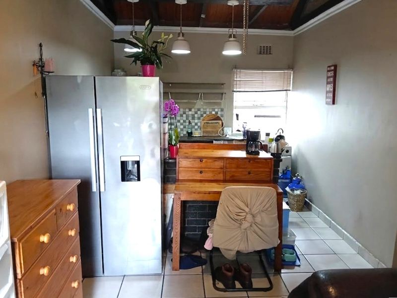 Charming & Private One-Bedroom Garden Cottage:  Perfect Pet-Friendly Retreat! - Photo 8