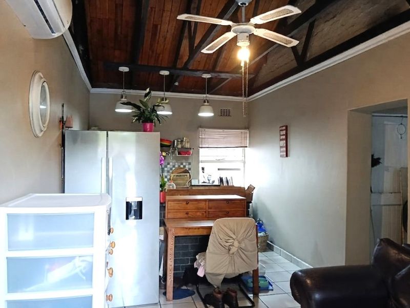 Charming & Private One-Bedroom Garden Cottage:  Perfect Pet-Friendly Retreat! - Photo 3