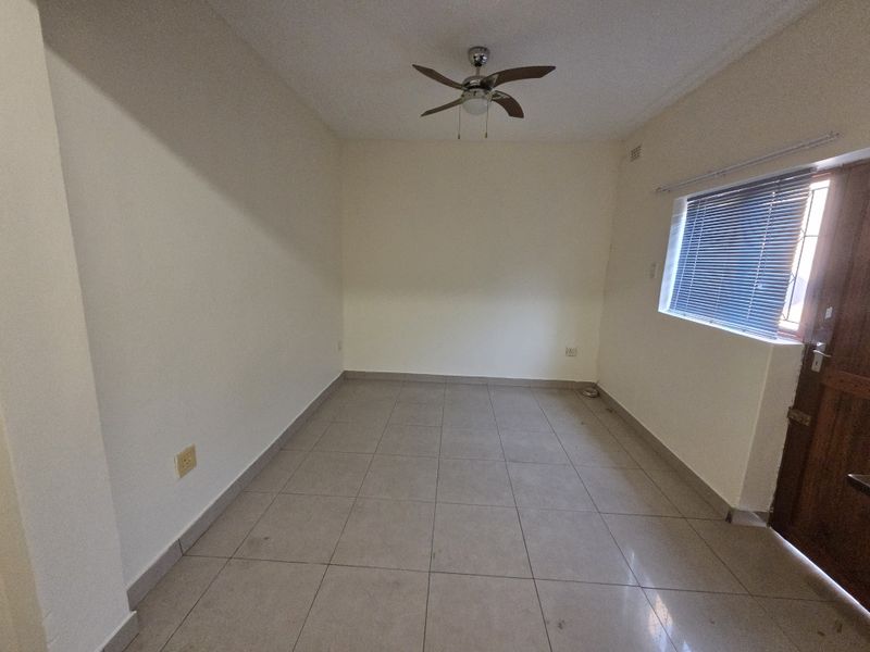 Studio Apartment In Prime Location With Parking - Photo 3