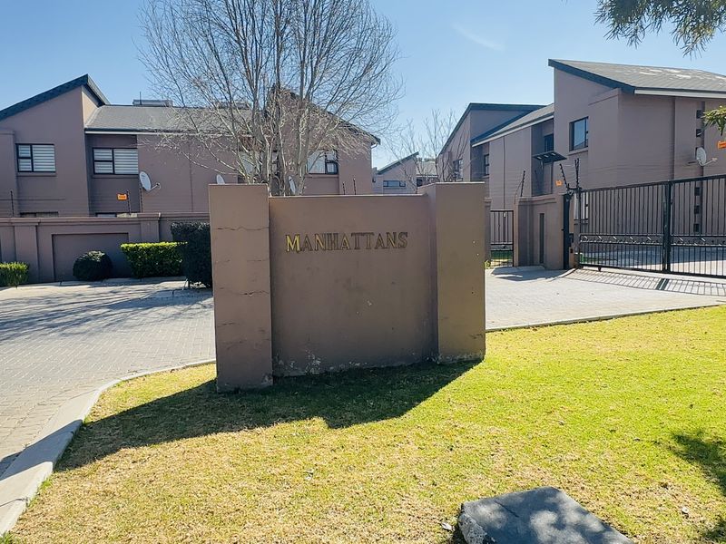 Modern 2-Bedroom Ground-Floor Apartment in Helderwyk Estate - Photo 1