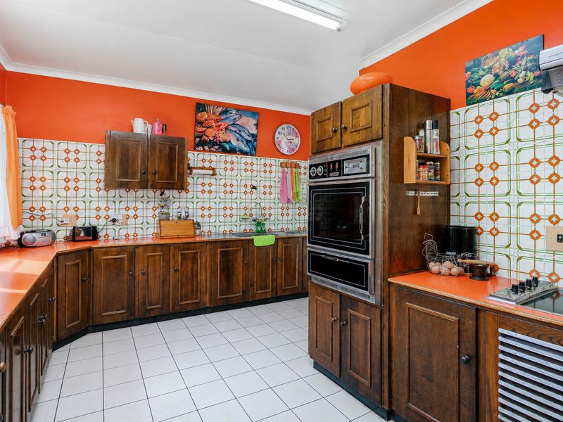 Bidding to start from R1 450 000!! Live Auction!! Family House 4bed,2bath - Photo 10