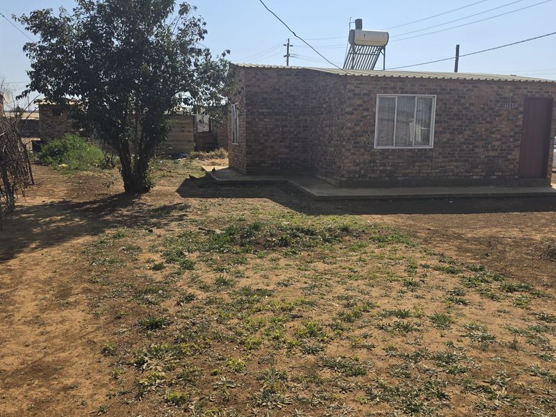 First-Time Buyer or Investor Opportunity! - Photo 5